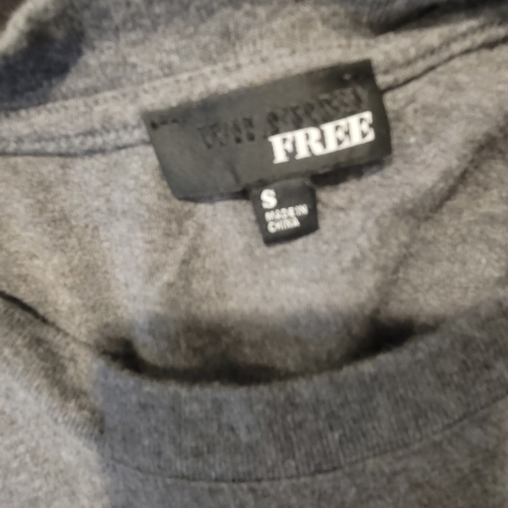 Wilfred Free T-Shirt - Picture 2 of 2